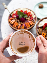 Lade das Bild in den Galerie-Viewer, Tasse mit Untersetzer -"Make it happen!"